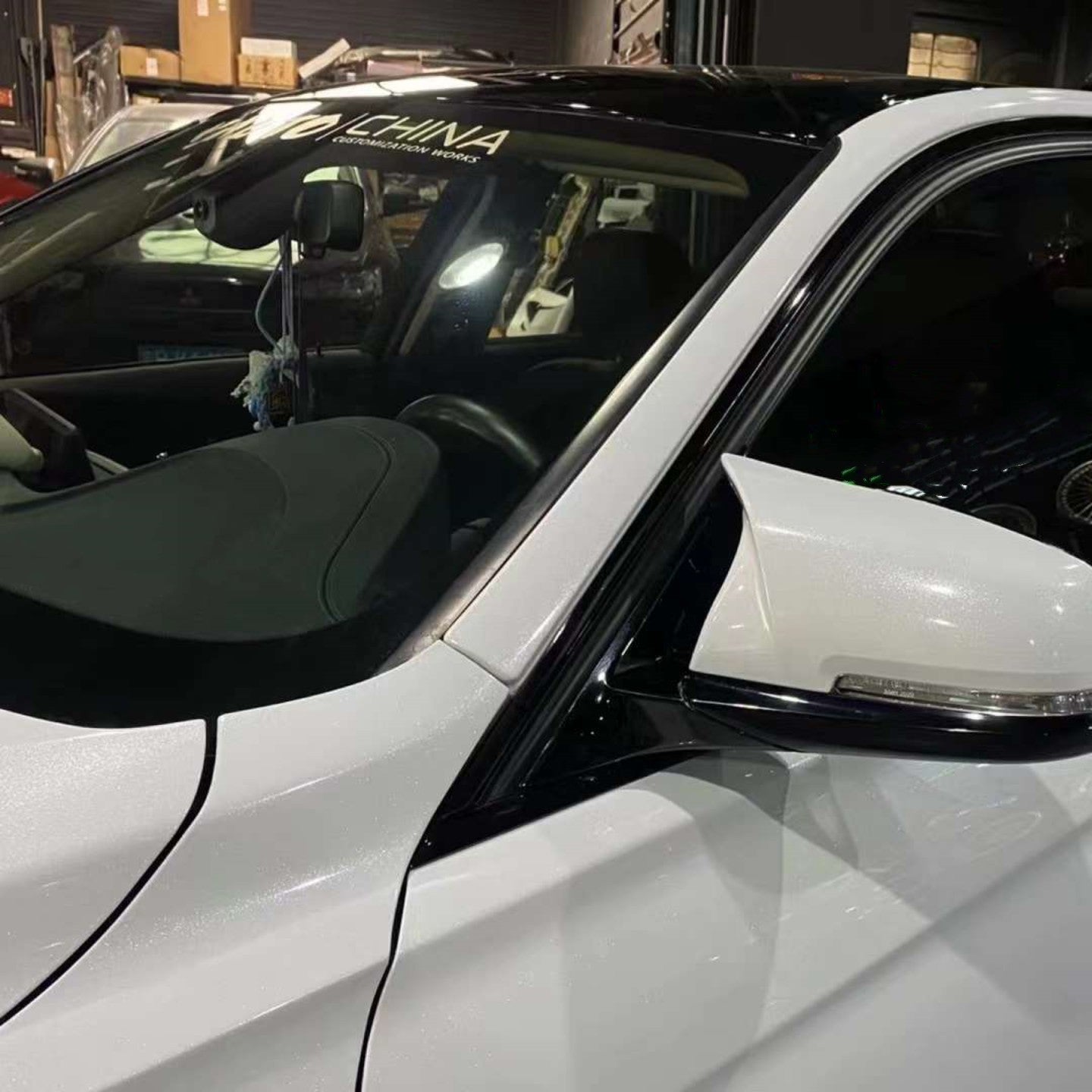 Quality Super Gloss Diamond White Car Vinyl Wrap For Sale |