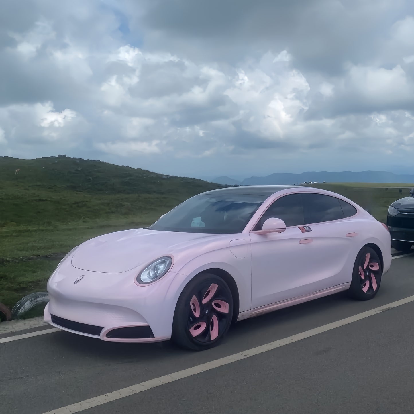 Gloss Metallic Pink to White Car Vinyl Wrap