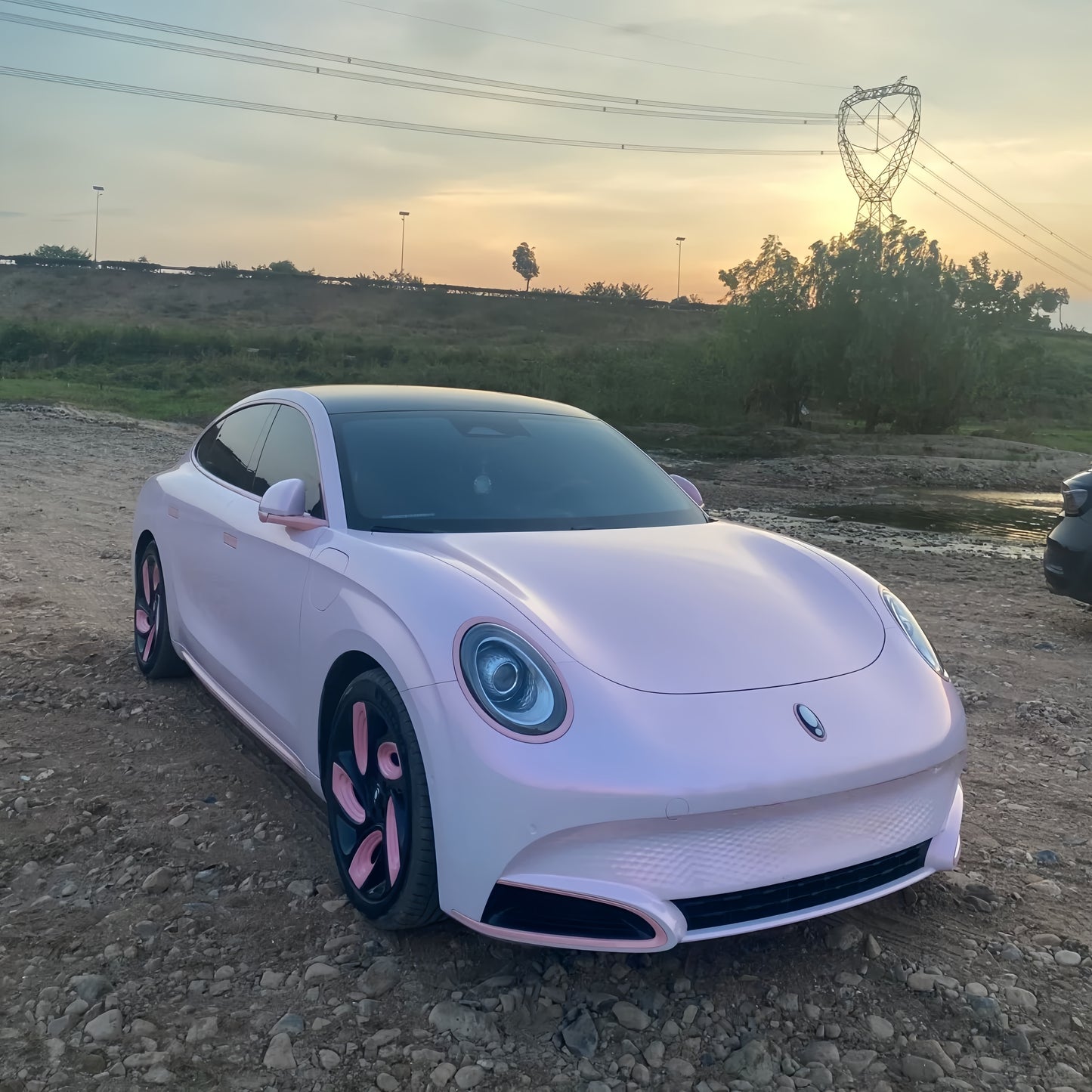 Gloss Metallic Pink to White Car Vinyl Wrap