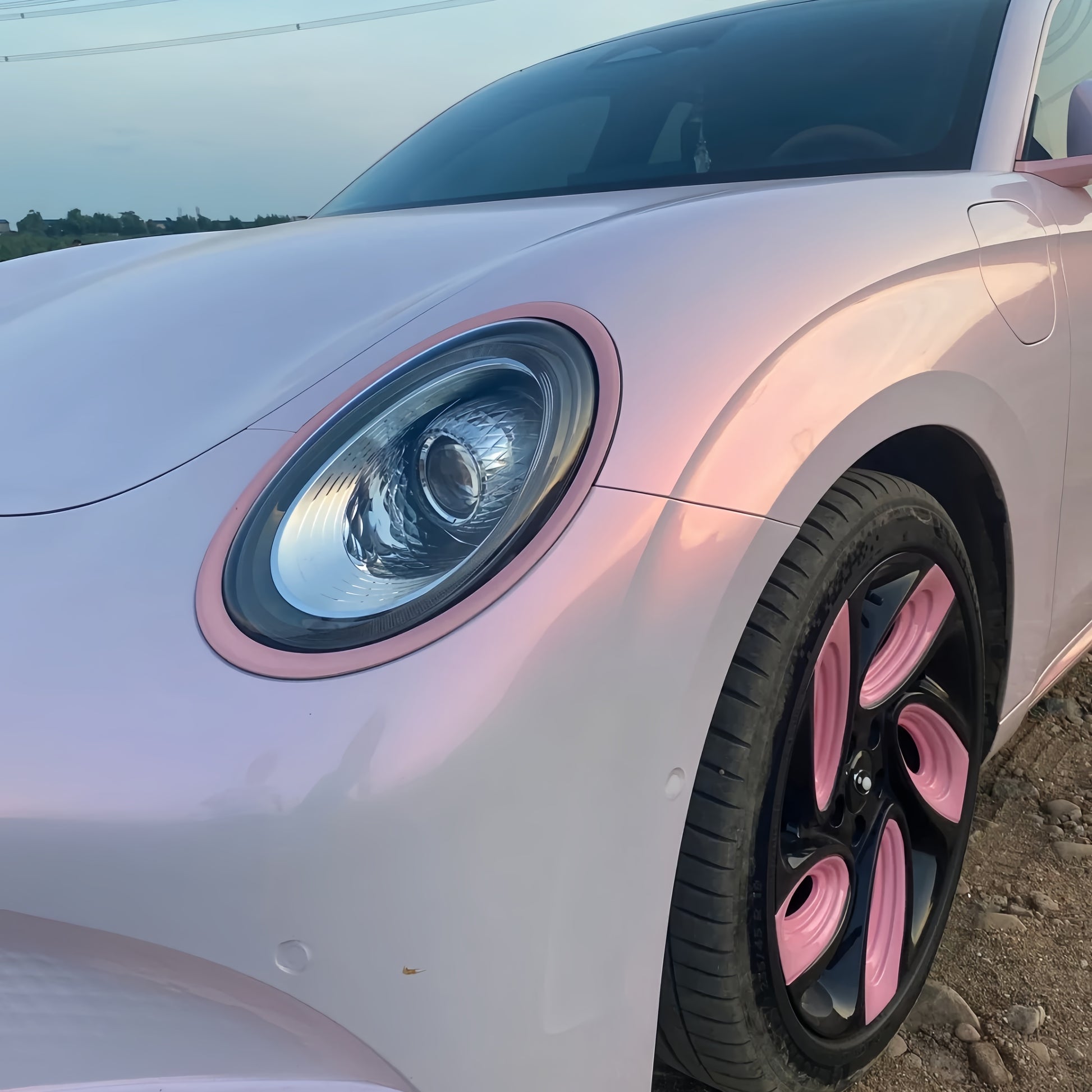 Gloss Metallic Pink to White Car Vinyl Wrap