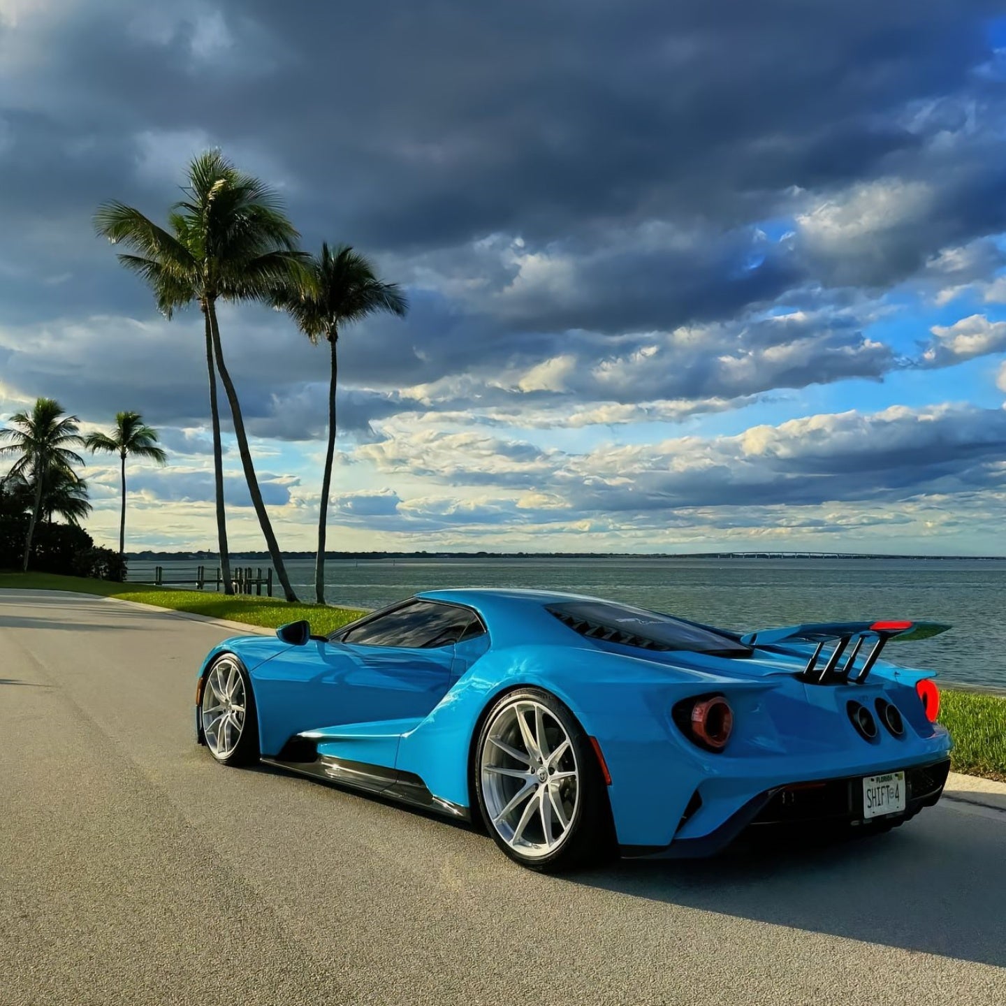 Quality PET Super Gloss Miami Blue Car Vinyl Wrap  For Sale |